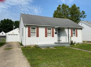 1409 S 14th St, Mattoon, IL 61938