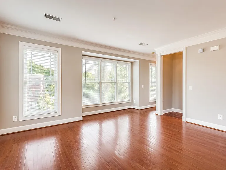 3200 Long Blvd #2 — Photo 8