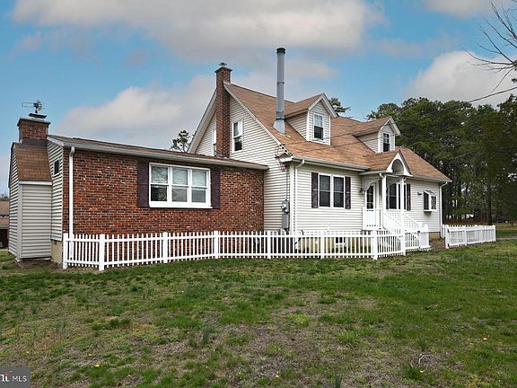 2nd image of 295 Blackwood Ave