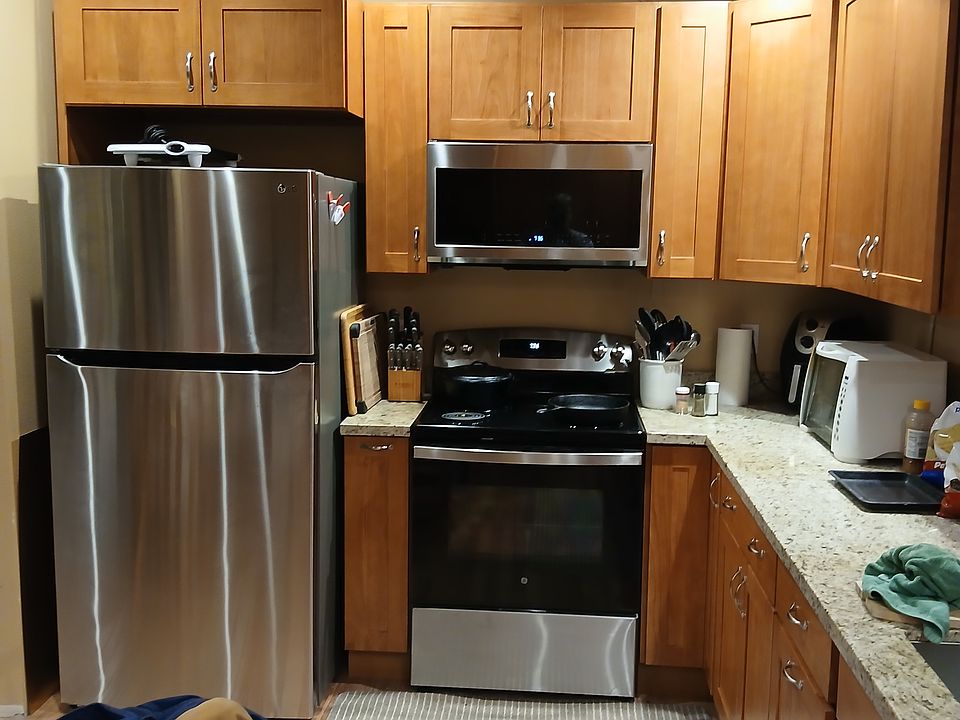 2nd image of 6217 Puget Rd NE