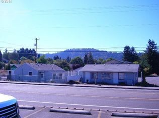 17 SW Brantley Dr, Winston, OR 97496