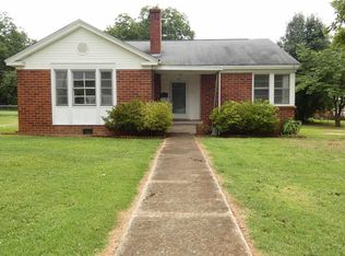 203 S Hampton Ave, Joanna, SC 29351