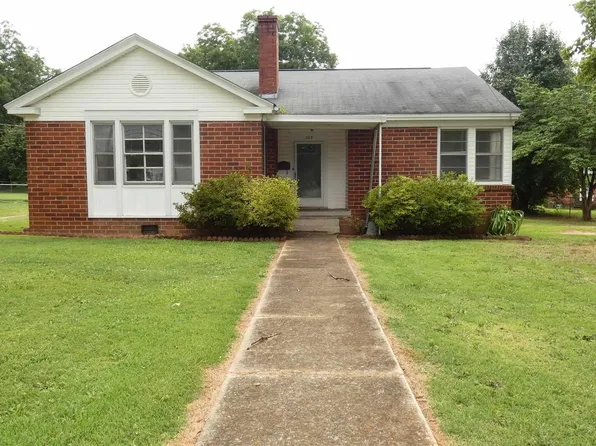 203 S Hampton Ave, Joanna, SC 29351
