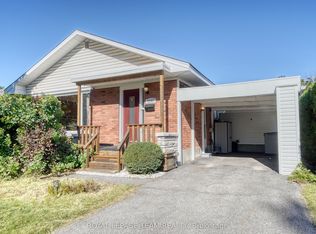 2161 Rushton Rd, Ottawa, ON K2A1N6