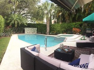 1230 Wilshire Cir E, Pembroke Pines, FL 33027