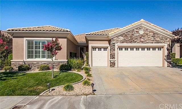 Custom "Boral" Stone Accents added in 2017.