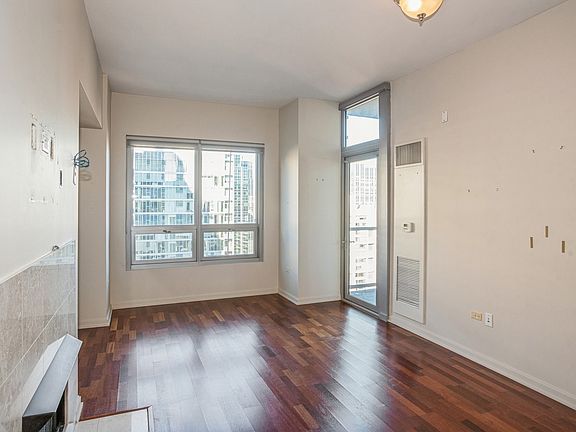 3rd image of 160 E Illinois St APT 2403