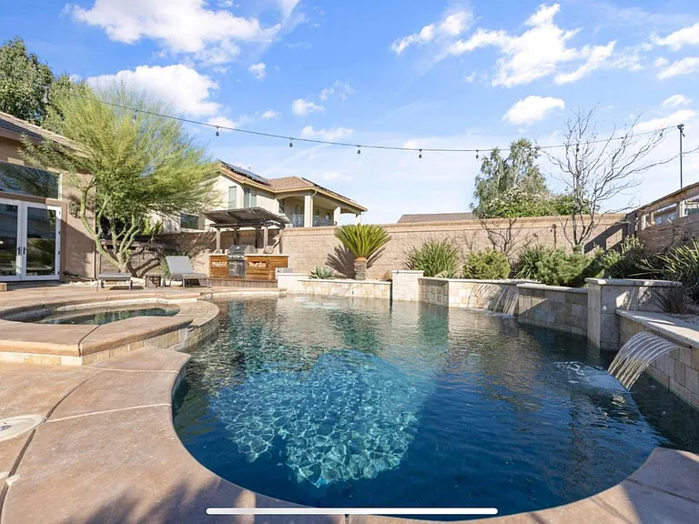 701 Rolling Green Dr — Photo 47