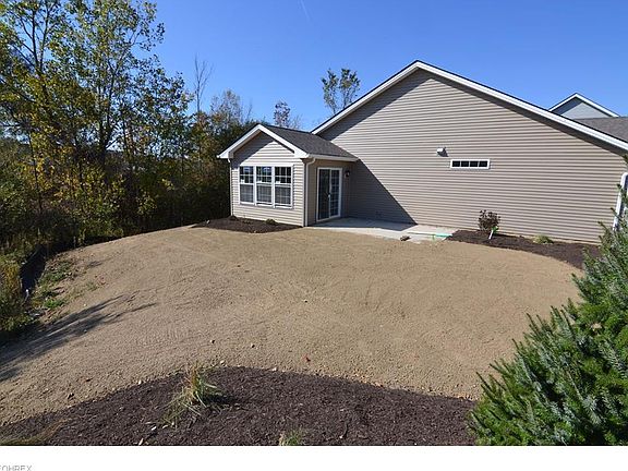 3rd image of 4987 Bridgewater Ln