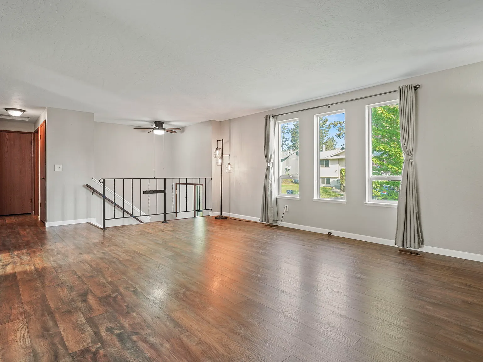 422 E St. Thomas Moore Way — Photo 3