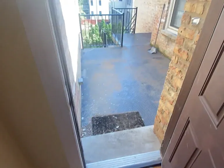 2242 W Morse Ave #G — Photo 7