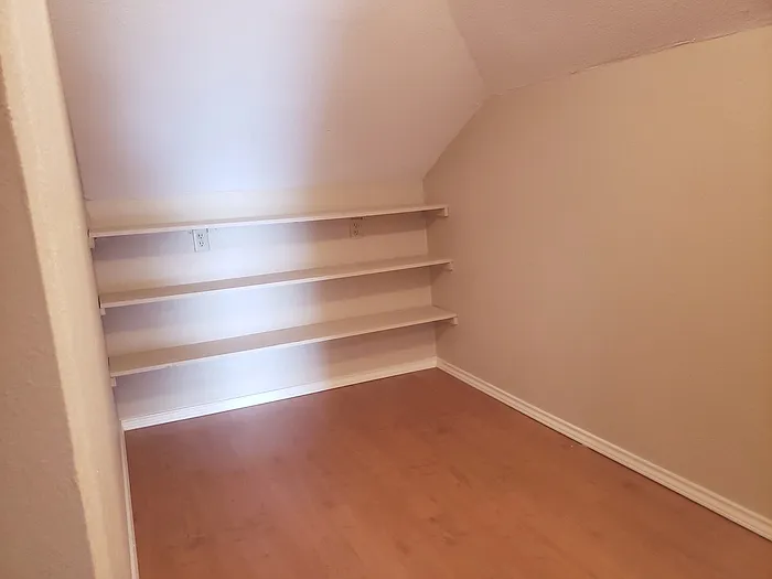 2217 Rockwood Dr — Photo 32