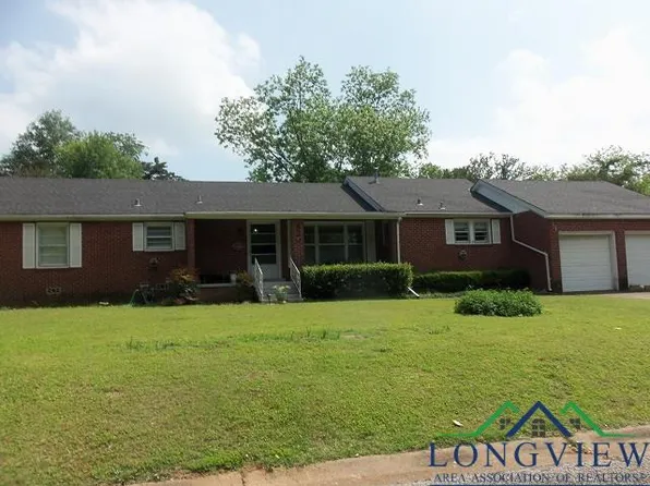 820 Emmons St, Kilgore, TX 75662