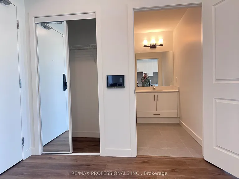 461 Green Rd #916 — Photo 9