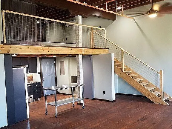 2427 Market St #2 — Photo 9