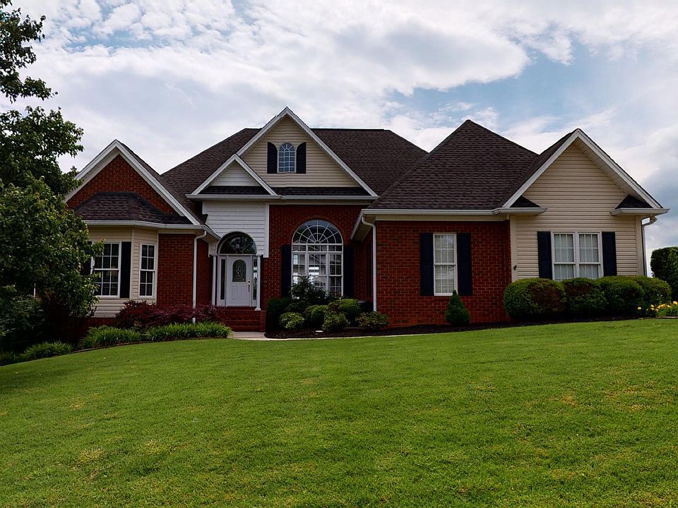 1st image of 220 Flagstone Dr NE #12