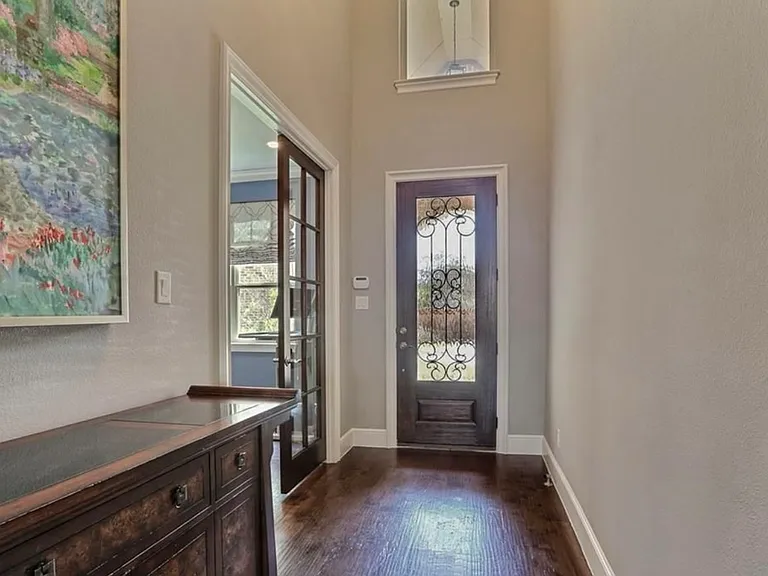 127 Whispering Hills Ct — Photo 3