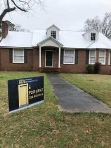 178 Edgewood Dr, Ozark, AL, 36360