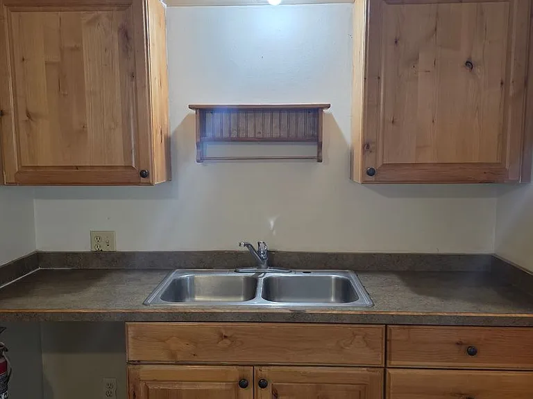 Evergreen Lofts Apartment Available Now! — Photo 8