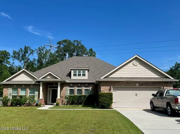 8516 Poplar Trl, Biloxi, MS 39532