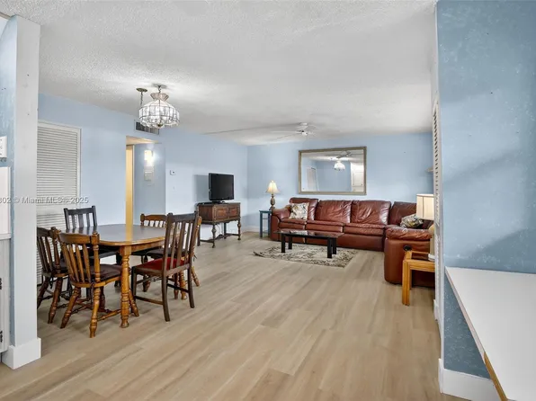 1354 N 12th Ct APT 11B, Hollywood, FL 33019