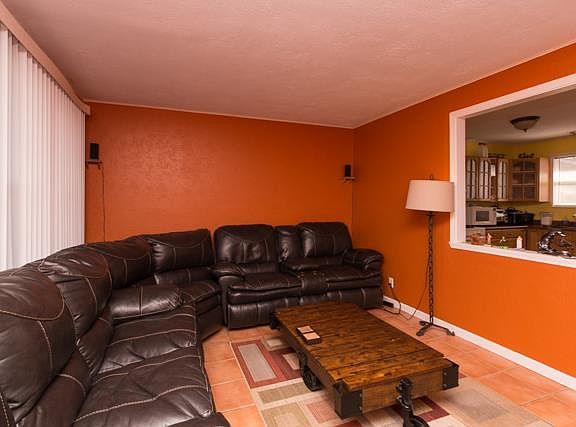 5th image of 528 Gale Dr