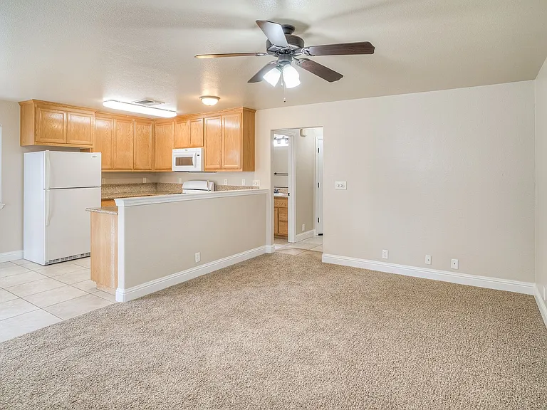 960 Myrtle Ave — Photo 5