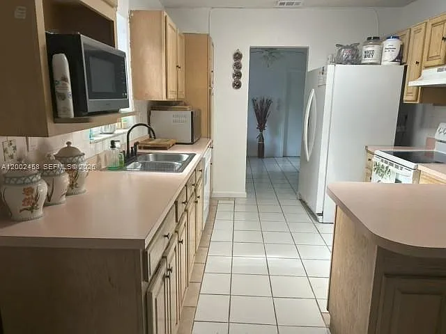 19920 SW 118th Pl — Photo 16