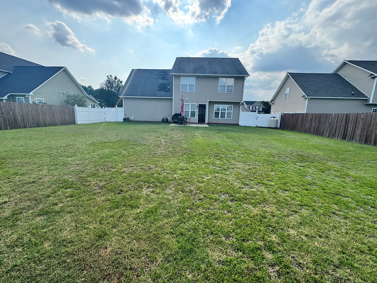 4 bed, 2.5 bath, 1882 sqft, $2,150 — Photo 4