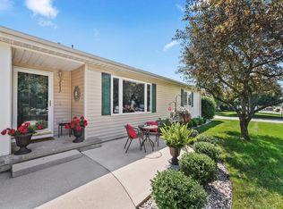 2832 Emerald Blfs, Traverse City, MI 49684