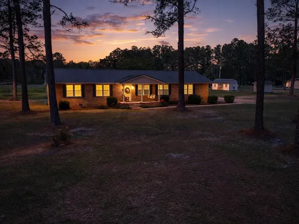 787 Old Coffee Rd, Hahira, GA 31632