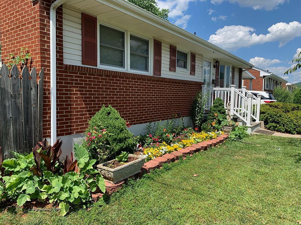 1st image of 721 Fairhurst Dr