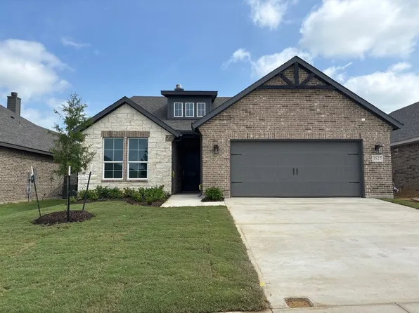 3527 Austin St, Gainesville, TX 76240