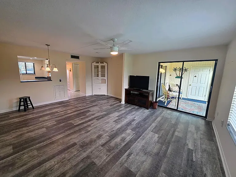 5403 SE Miles Grant Rd #108 — Photo 10