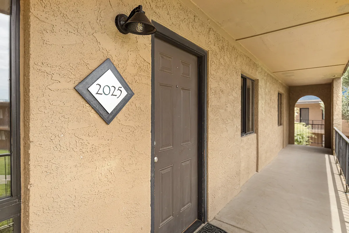 Building Photo - 7110 E Continental Dr #2025