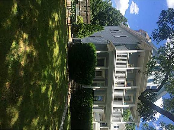 2nd image of 107-109 Grand Ave