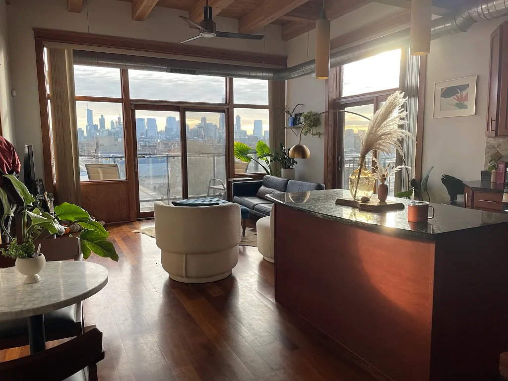 2 bed, 1200 sqft, $3,300 — Photo 1
