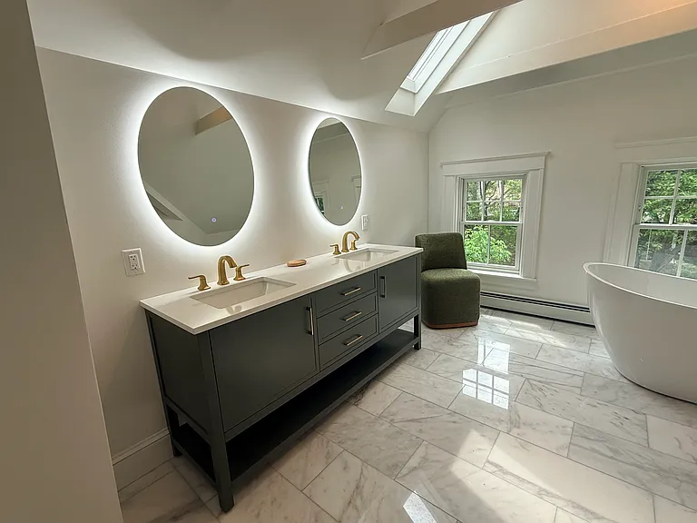 3rd floor primary spa bathroom with soaker tub and huge circular shower with double showerheads