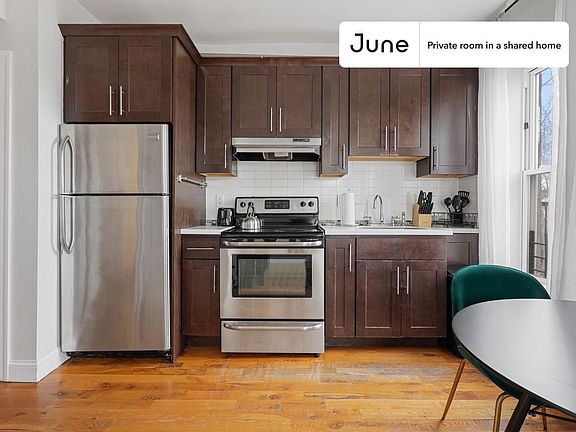 5th image of 570 Putnam Ave #D