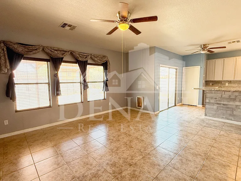2858 W Mineral Butte Dr — Photo 11
