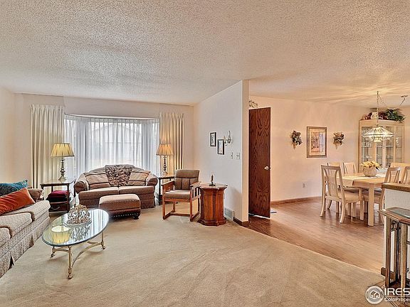 4th image of 1357 43rd Ave #36