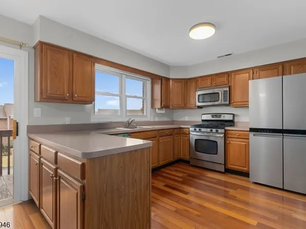 22 Beacon Hill Commons, Pompton Lakes Boro, NJ 07442