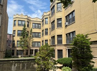 5542 N Artesian Ave APT 1B, Chicago, IL 60625