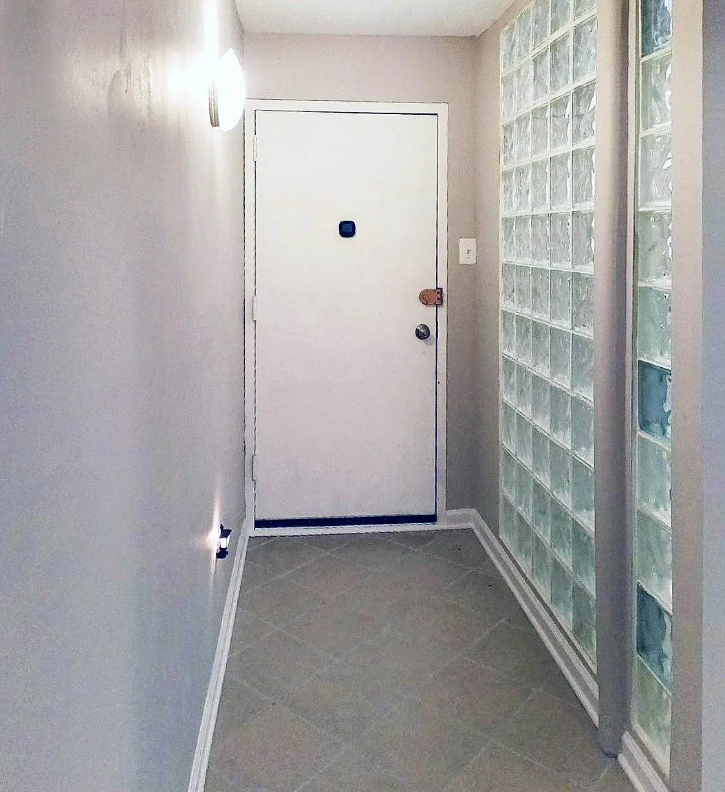 Great 1 Bedroom Apartment — Photo 2