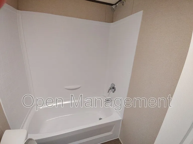 24 Erin Ln #72 — Photo 16