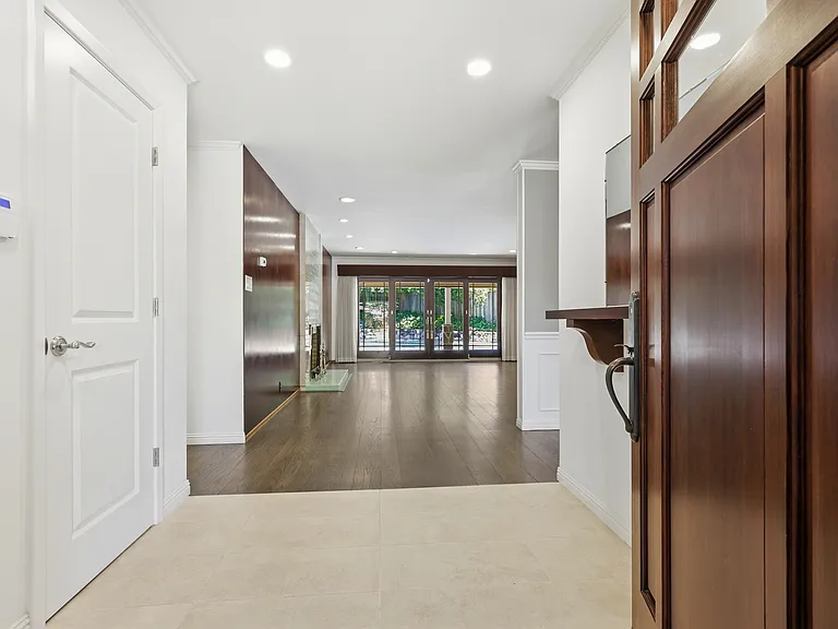 1265 Vancouver Ave — Photo 4