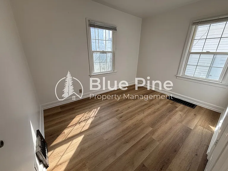 309 S Milton Ave — Photo 9