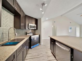 10904 Birch Dr, La Porte, TX 77571