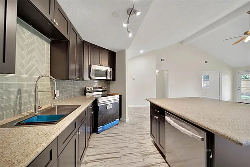 10904 Birch Dr Photo 1