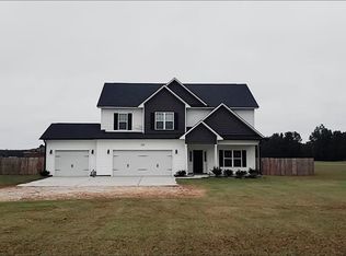 3720 Thrower Rd, Hope Mills, NC 28348